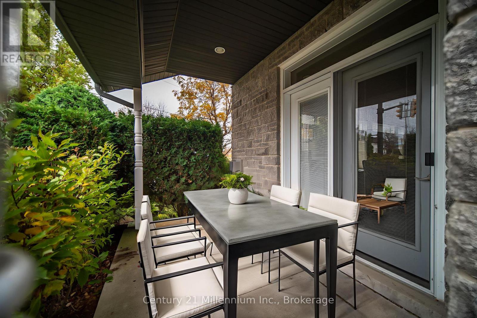 11 - 190 Morpeth Street, Saugeen Shores, Ontario N0H 2L0 - Photo 4 - X12566410