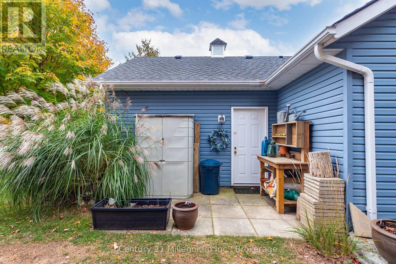 244 Summerhill Road, Saugeen Shores, Ontario  N0H 2L0 - Photo 14 - X12566428