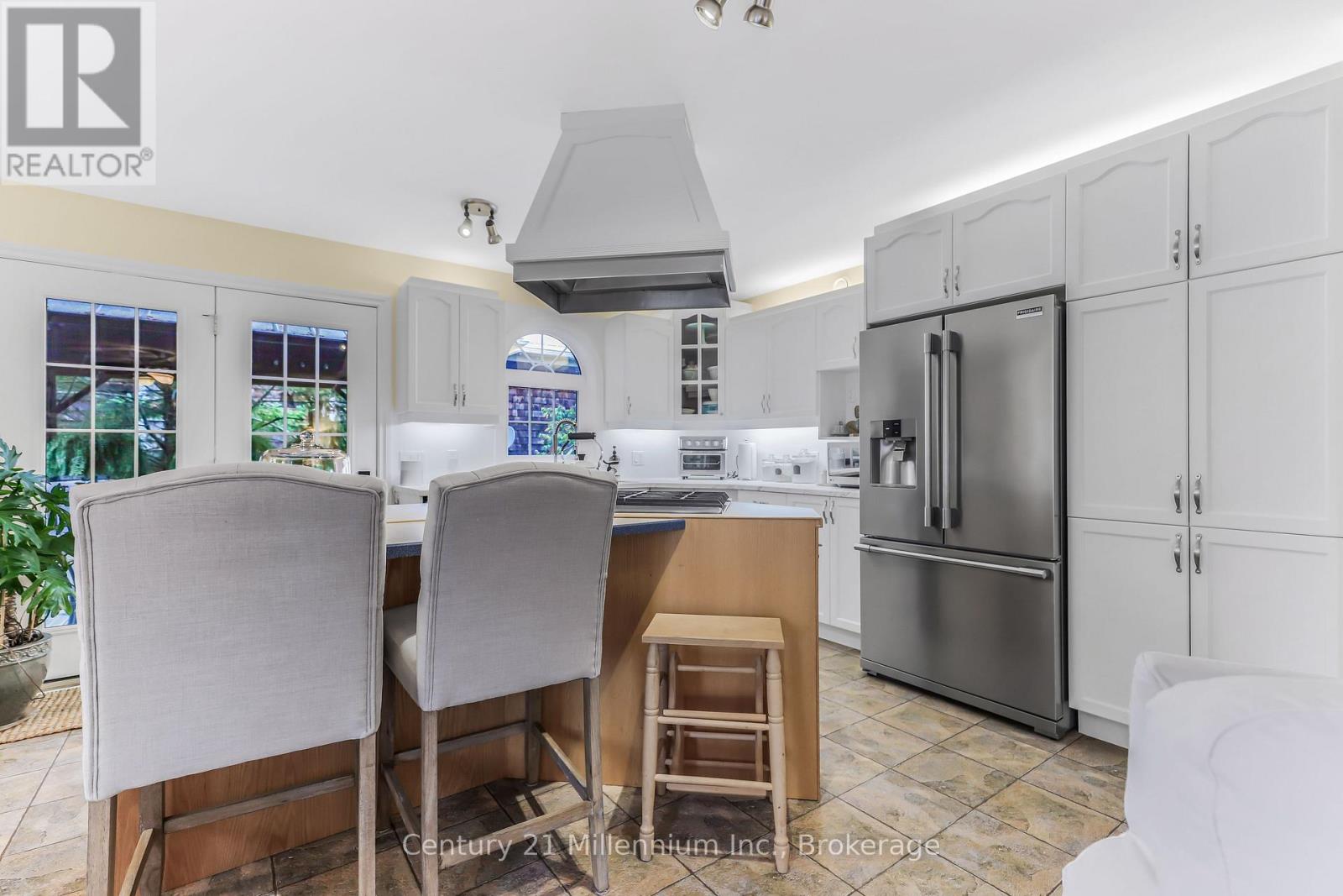 244 Summerhill Road, Saugeen Shores, Ontario  N0H 2L0 - Photo 23 - X12566428