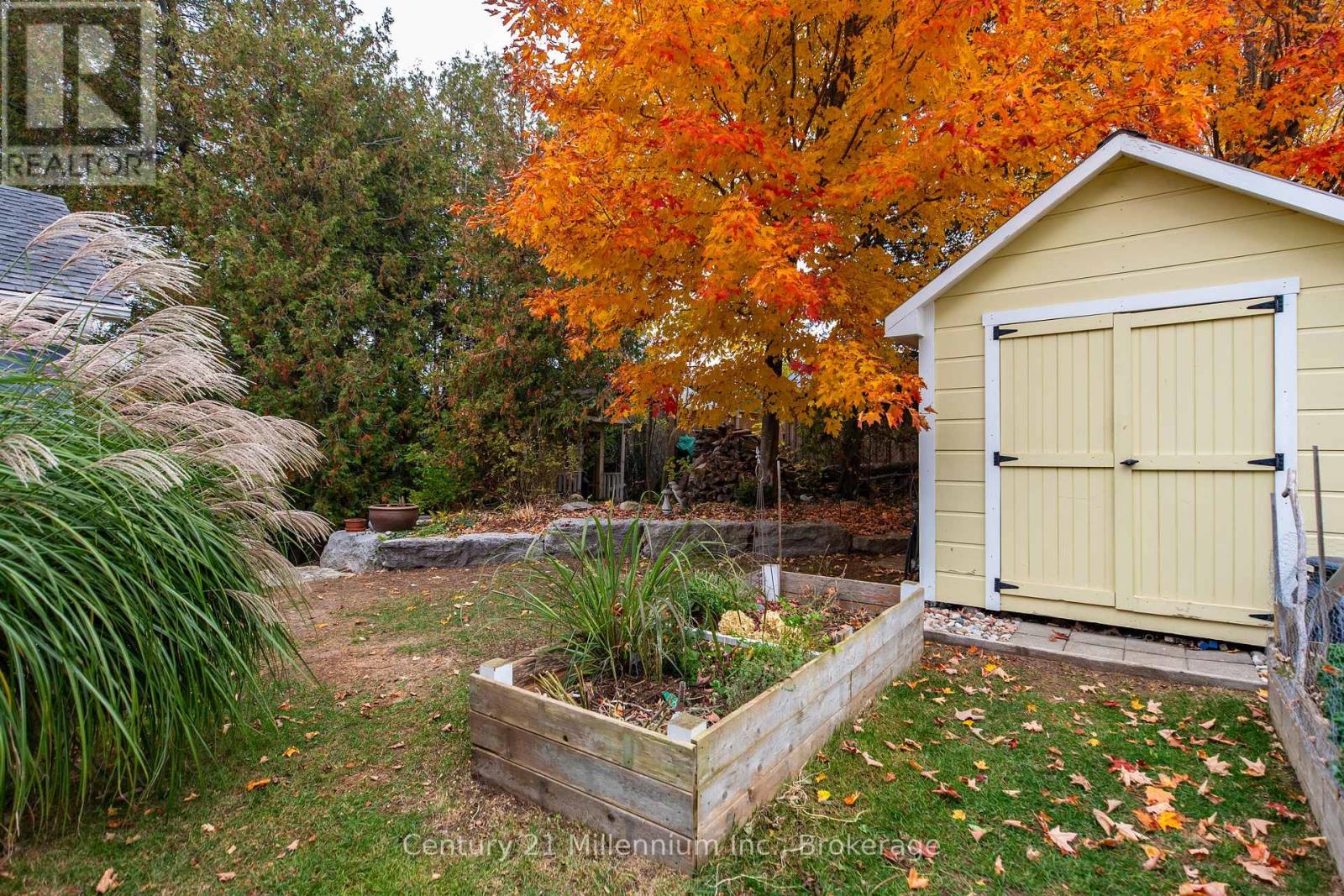 244 Summerhill Road, Saugeen Shores, Ontario  N0H 2L0 - Photo 7 - X12566428