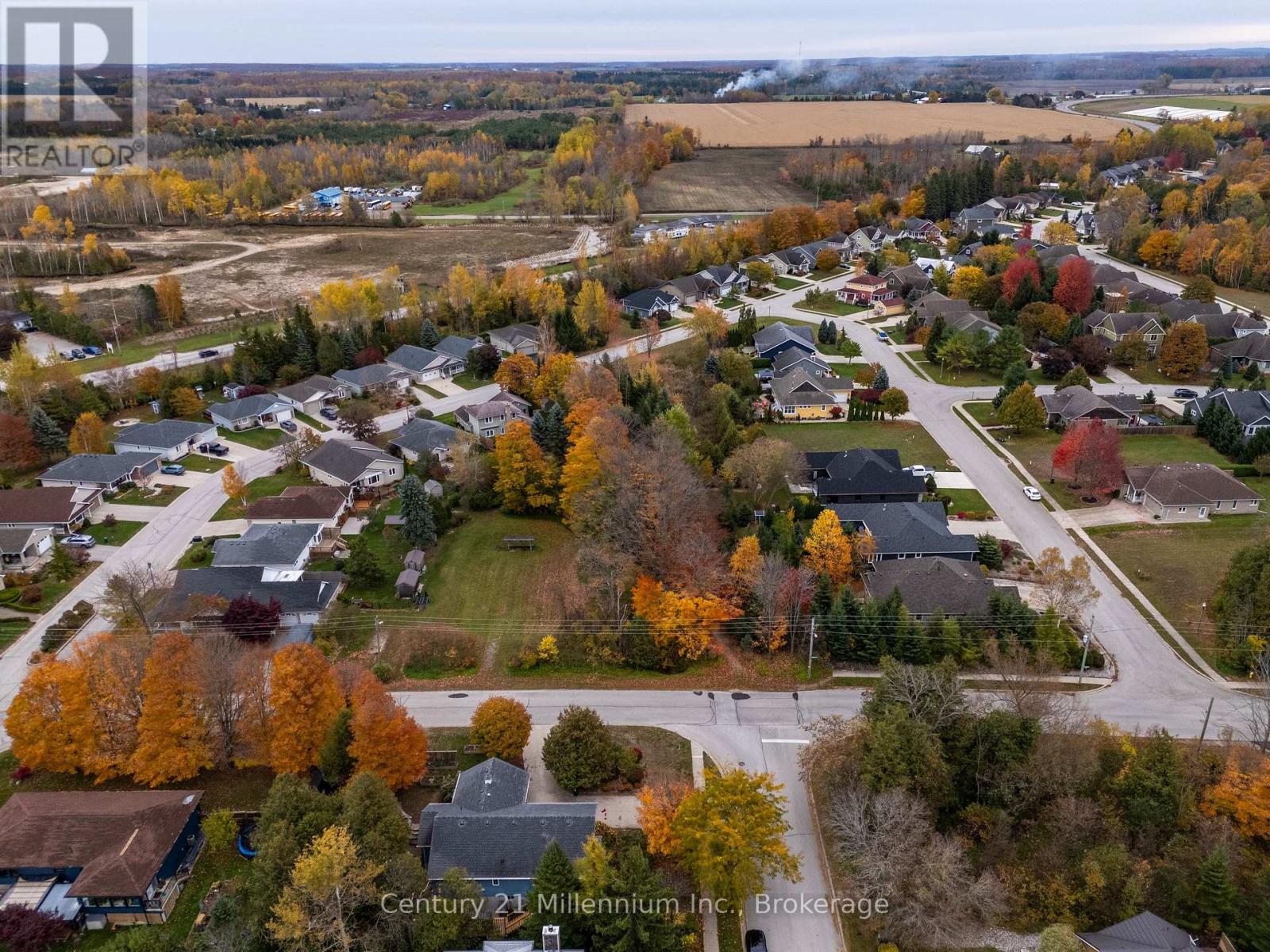 244 Summerhill Road, Saugeen Shores, Ontario  N0H 2L0 - Photo 8 - X12566428