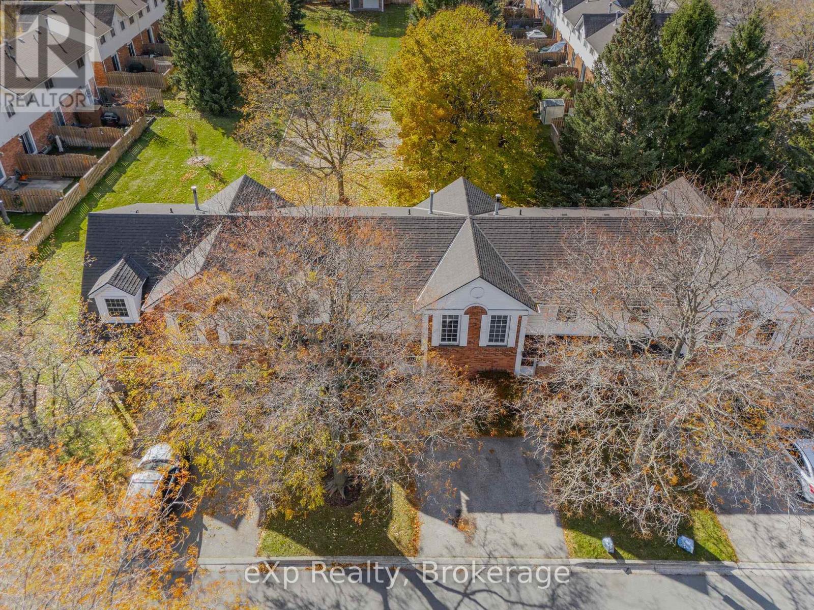 75 - 129 Victoria Road N, Guelph, Ontario N1E 6V4 - Photo 2 - X12566456