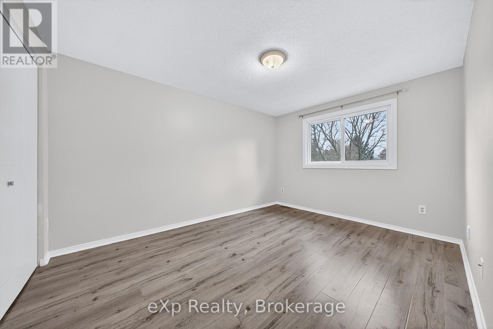75 - 129 Victoria Road N, Guelph, Ontario N1E 6V4 - Photo 31 - X12566456
