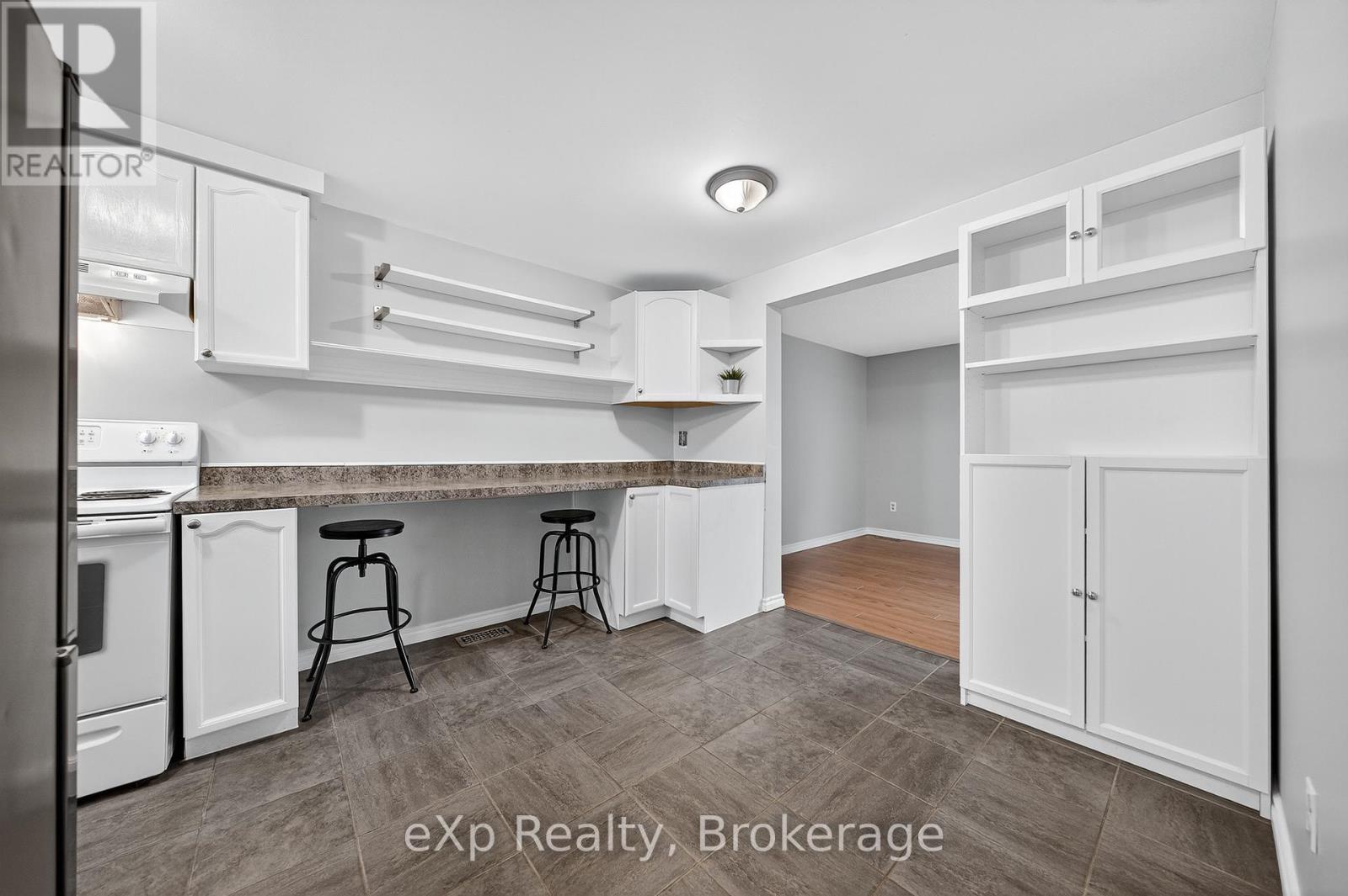 75 - 129 Victoria Road N, Guelph, Ontario N1E 6V4 - Photo 7 - X12566456