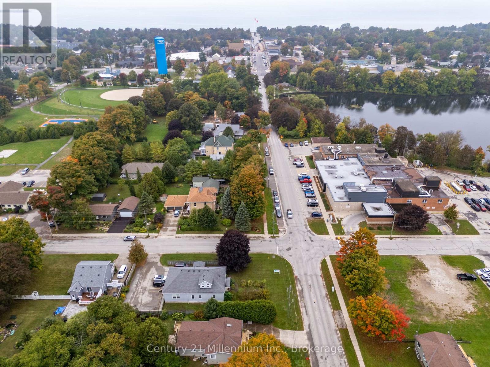 359 High Street, Saugeen Shores, Ontario  N0H 2L0 - Photo 17 - X12566464