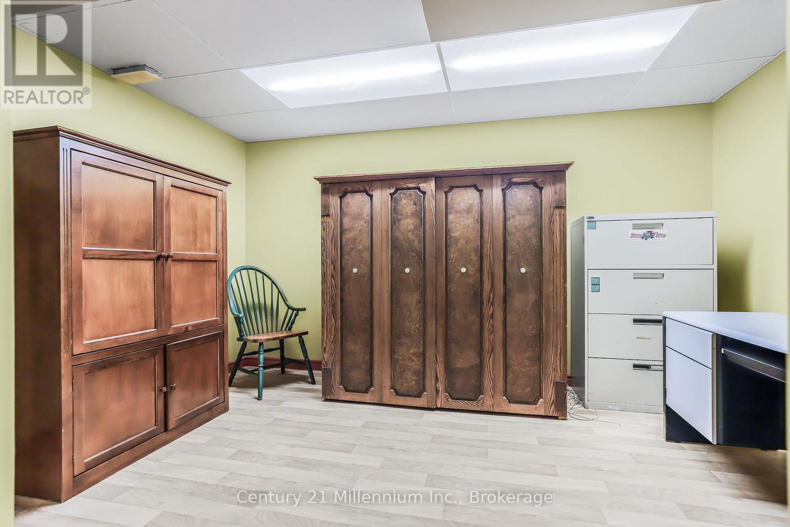 359 High Street, Saugeen Shores, Ontario  N0H 2L0 - Photo 21 - X12566464