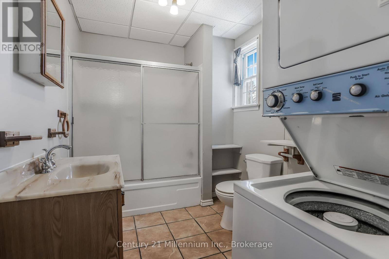 228 Palmerston Street, Saugeen Shores, Ontario N0H 2L0 - Photo 12 - X12566472