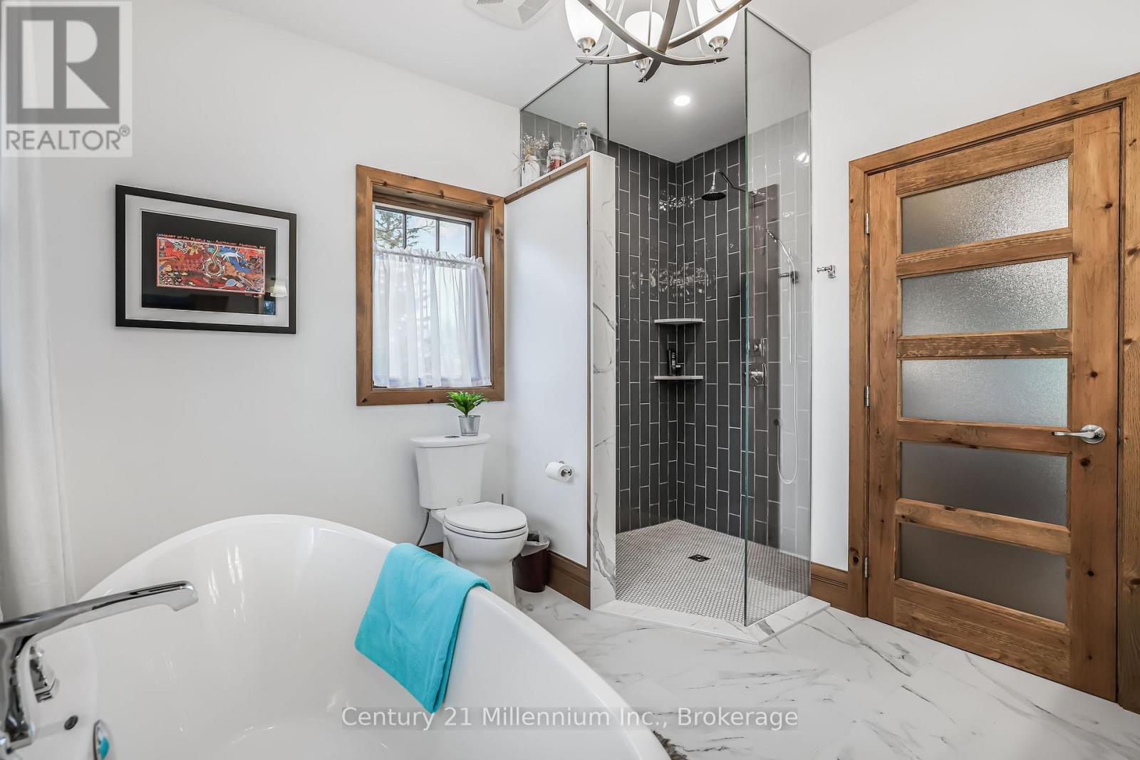 166 Clarendon Street, Saugeen Shores, Ontario N0H 2L0 - Photo 32 - X12566478