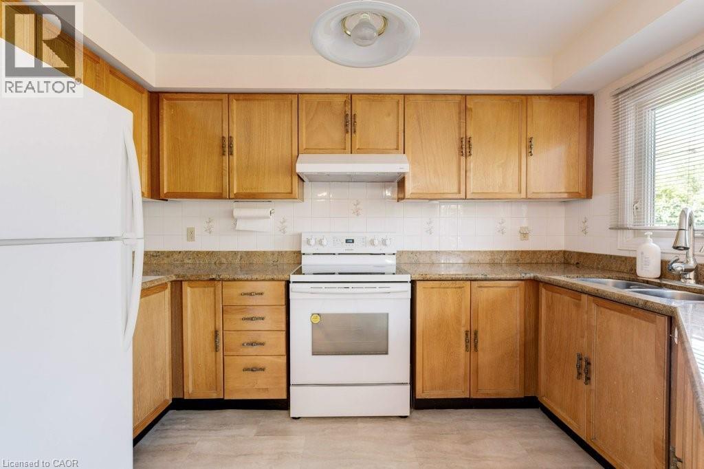 5255 Tagish Court, Mississauga, Ontario  L5R 2N6 - Photo 12 - 40789813