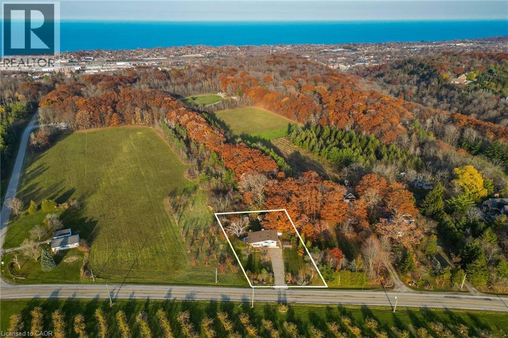 152 RIDGE Road W, Grimsby, Ontario