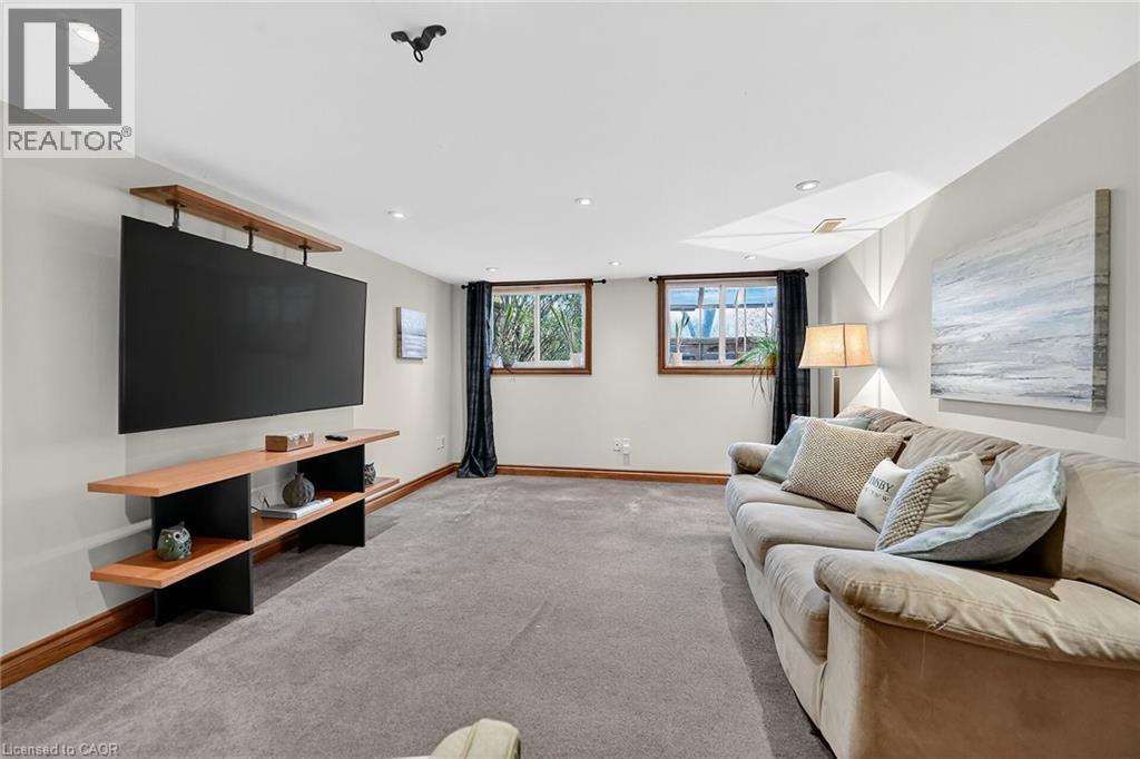 152 Ridge Road W, Grimsby, Ontario  L3M 4E7 - Photo 36 - 40789767