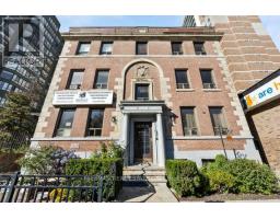3 - 134 CARLTON STREET, Toronto, Ontario