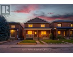 18 GREYTON CRESCENT, Toronto, Ontario