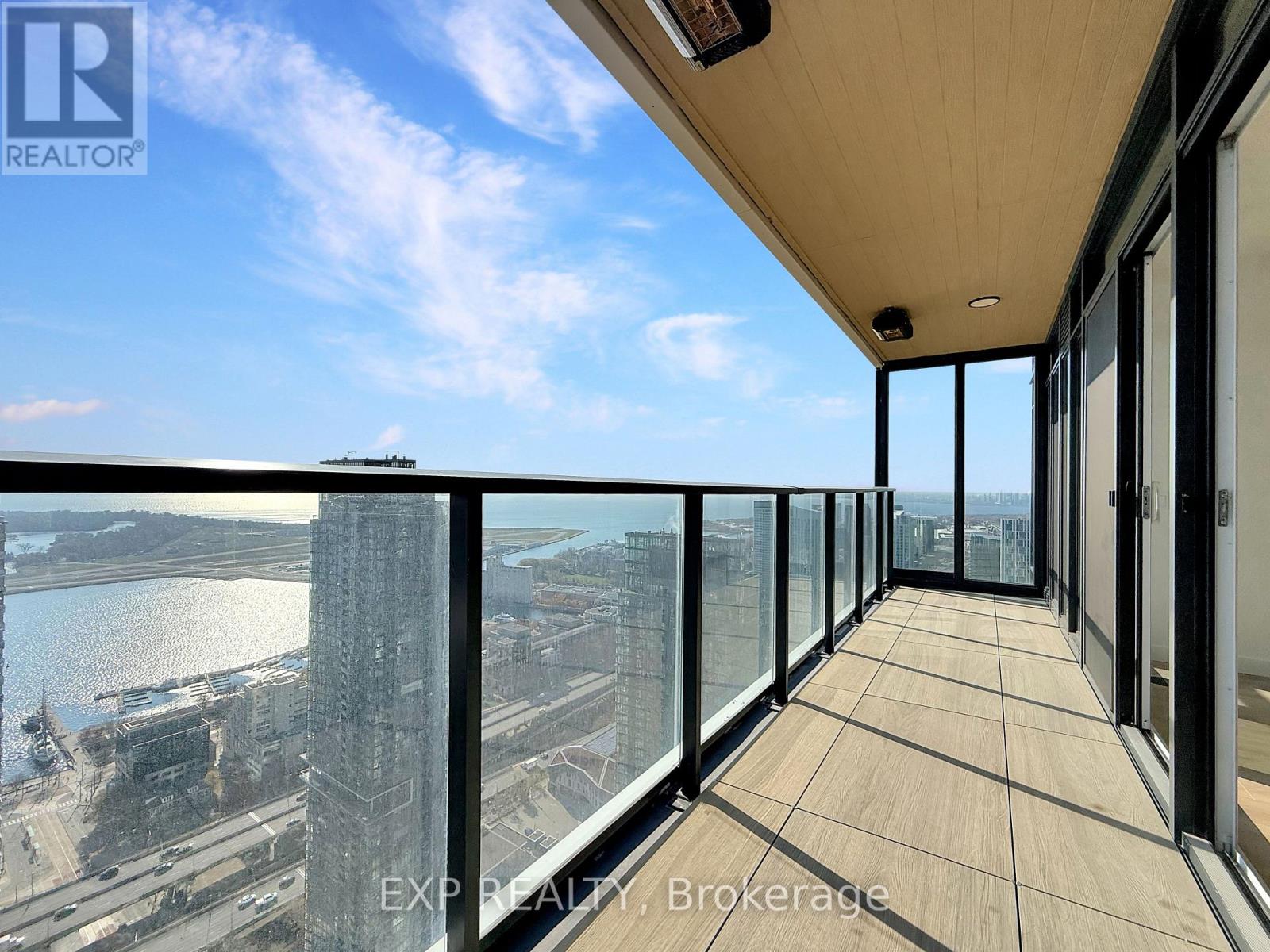 5211 - 3 Concord Cityplace Way, Toronto, Ontario  M5V 0X4 - Photo 14 - C12566634