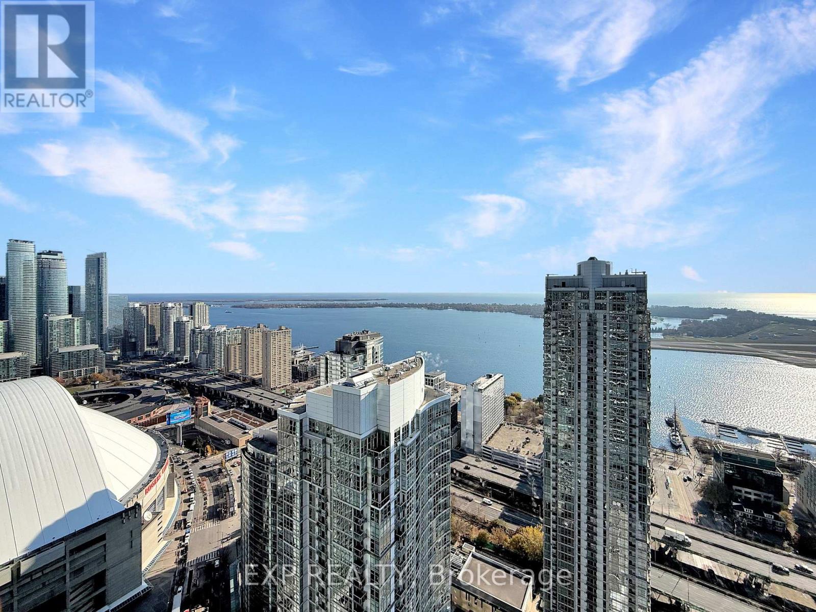 5211 - 3 Concord Cityplace Way, Toronto, Ontario  M5V 0X4 - Photo 17 - C12566634