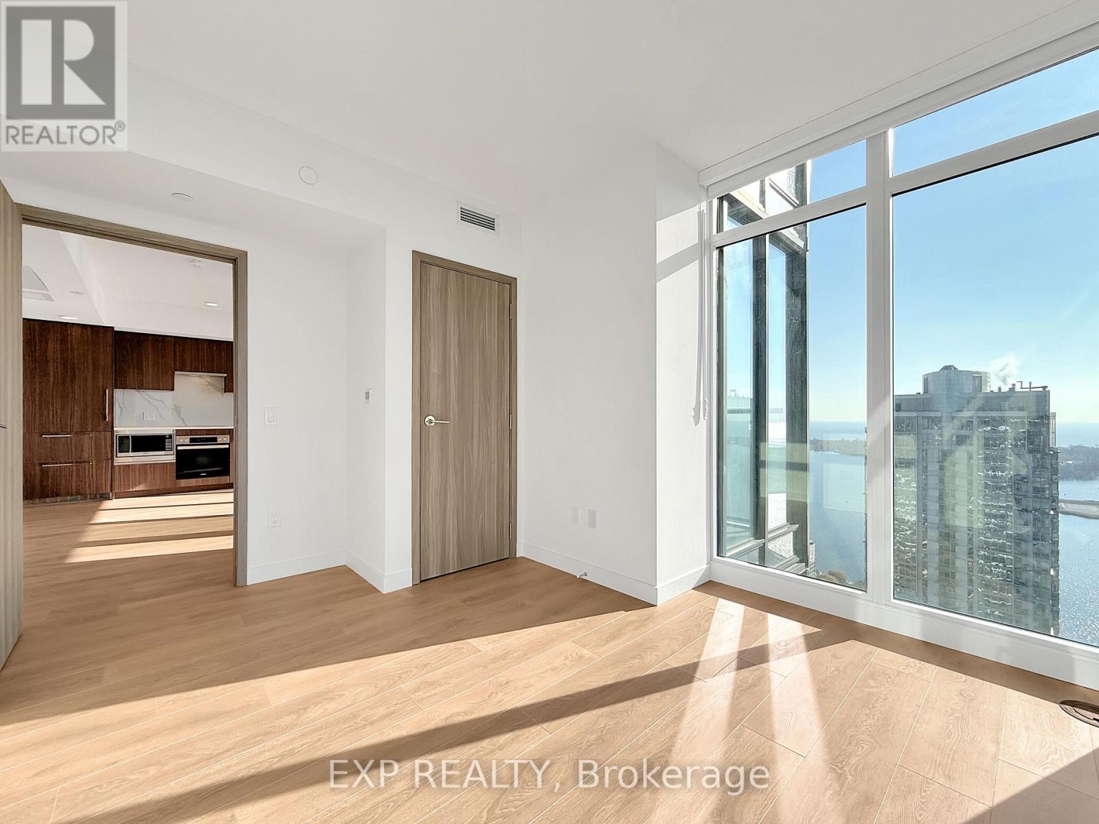 5211 - 3 Concord Cityplace Way, Toronto, Ontario  M5V 0X4 - Photo 22 - C12566634