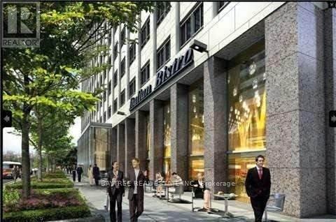 403 - 111 St Clair Avenue W, Toronto, Ontario  M4V 1N5 - Photo 2 - C12566644