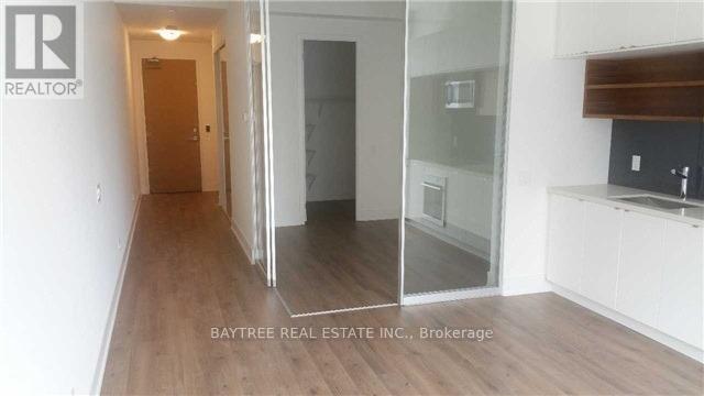 403 - 111 St Clair Avenue W, Toronto, Ontario  M4V 1N5 - Photo 3 - C12566644