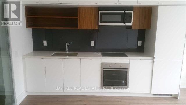 403 - 111 St Clair Avenue W, Toronto, Ontario  M4V 1N5 - Photo 5 - C12566644