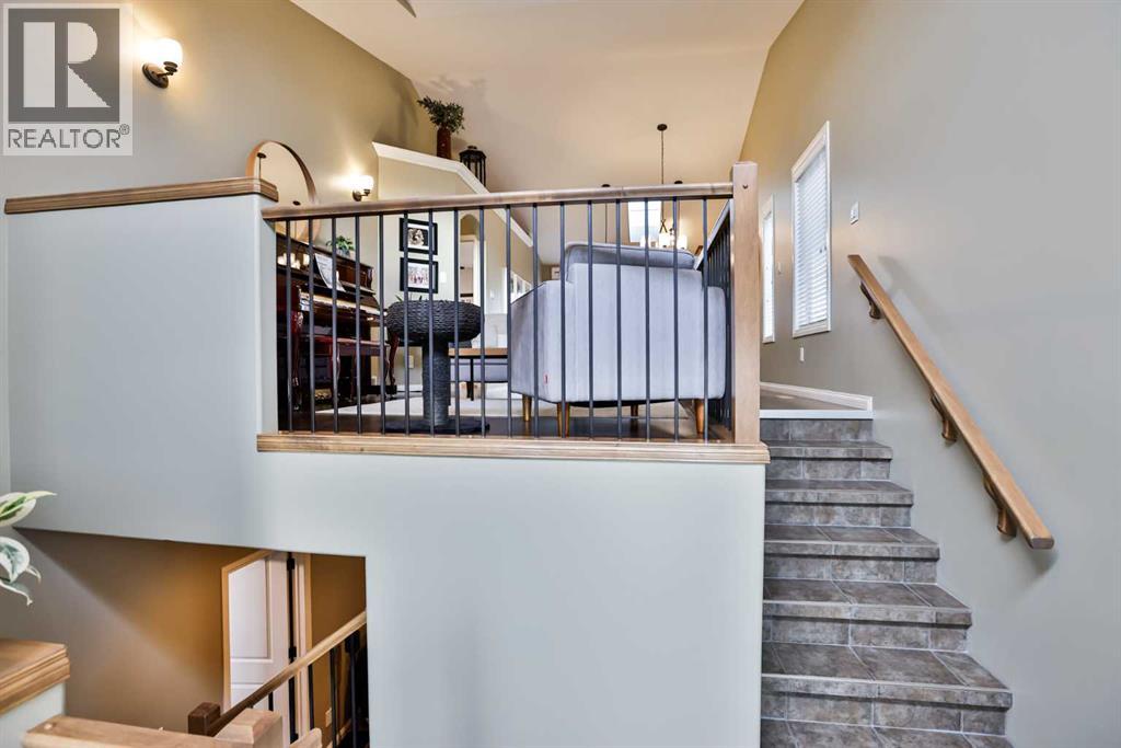 532 Silkstone Crescent W, Lethbridge, Alberta  T1J 4C1 - Photo 7 - A2271536