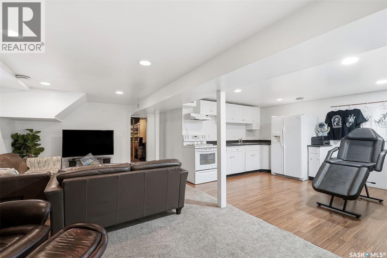 45 Porteous Crescent, Saskatoon, Saskatchewan  S7J 2S7 - Photo 16 - SK024423