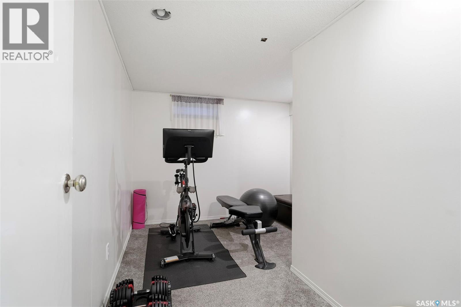 45 Porteous Crescent, Saskatoon, Saskatchewan  S7J 2S7 - Photo 22 - SK024423