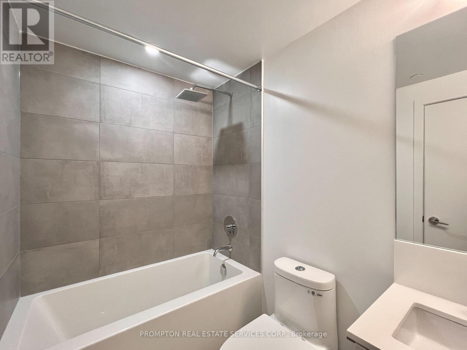 5215 - 8 Wellesley Street W, Toronto, Ontario  M4Y 0J5 - Photo 19 - C12544148