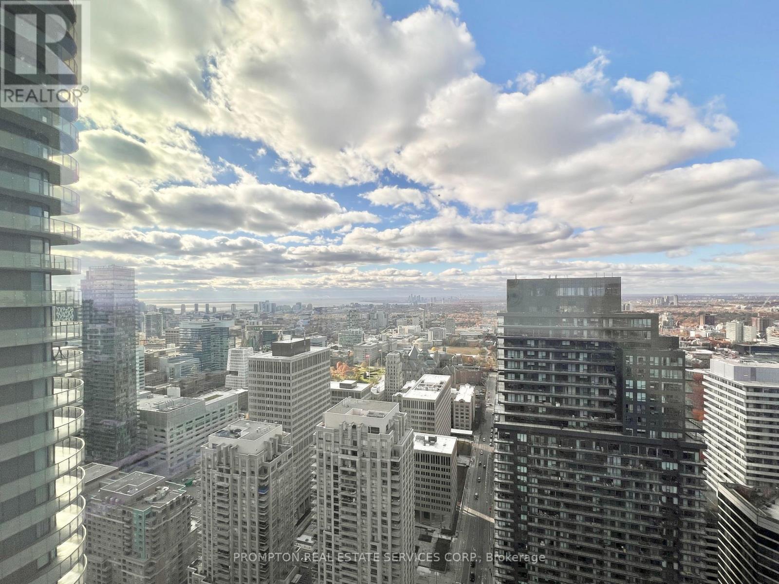 5215 - 8 Wellesley Street W, Toronto, Ontario  M4Y 0J5 - Photo 7 - C12544148