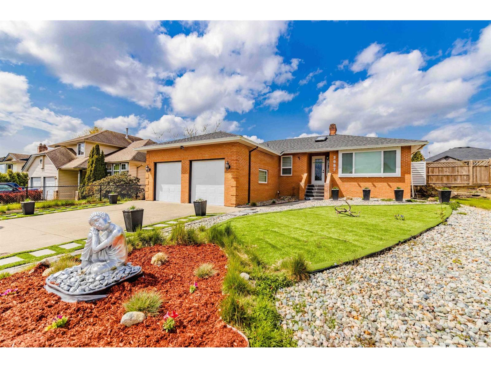 3097 GOLDFINCH STREET, Abbotsford, British Columbia