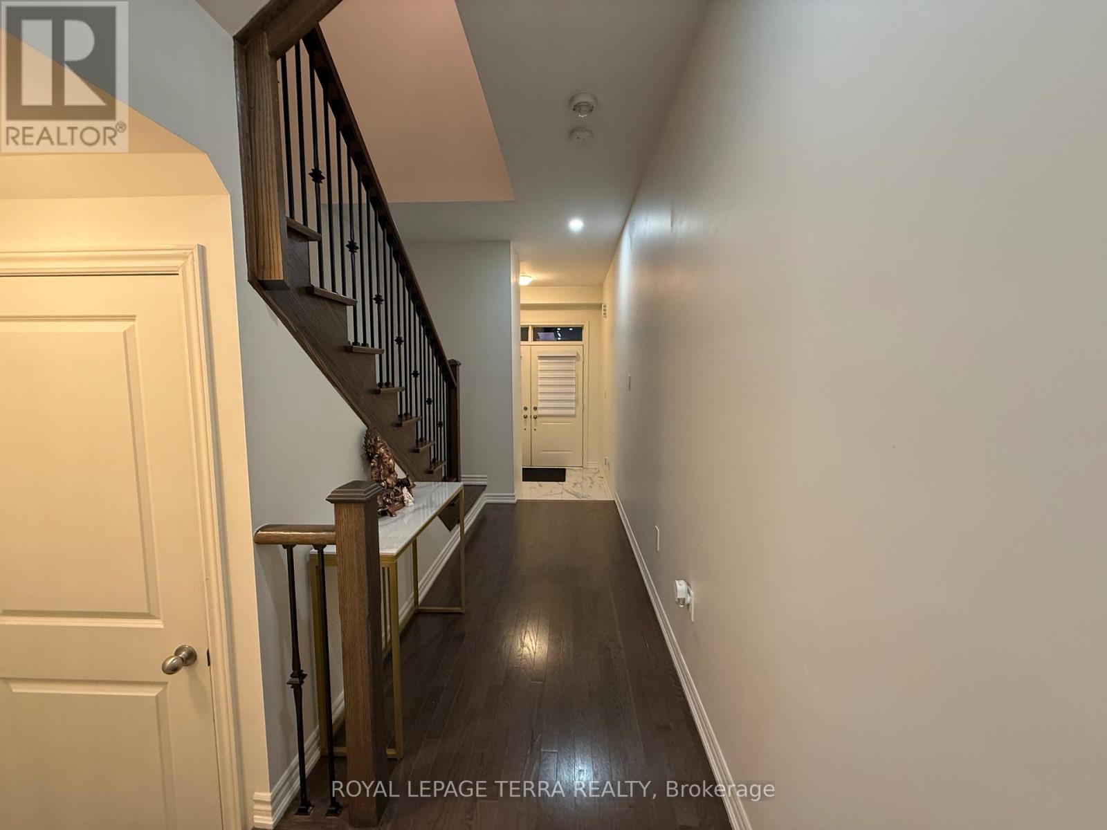 70 Fruitful Crescent, Whitby, Ontario  L1P 0N3 - Photo 3 - E12566424