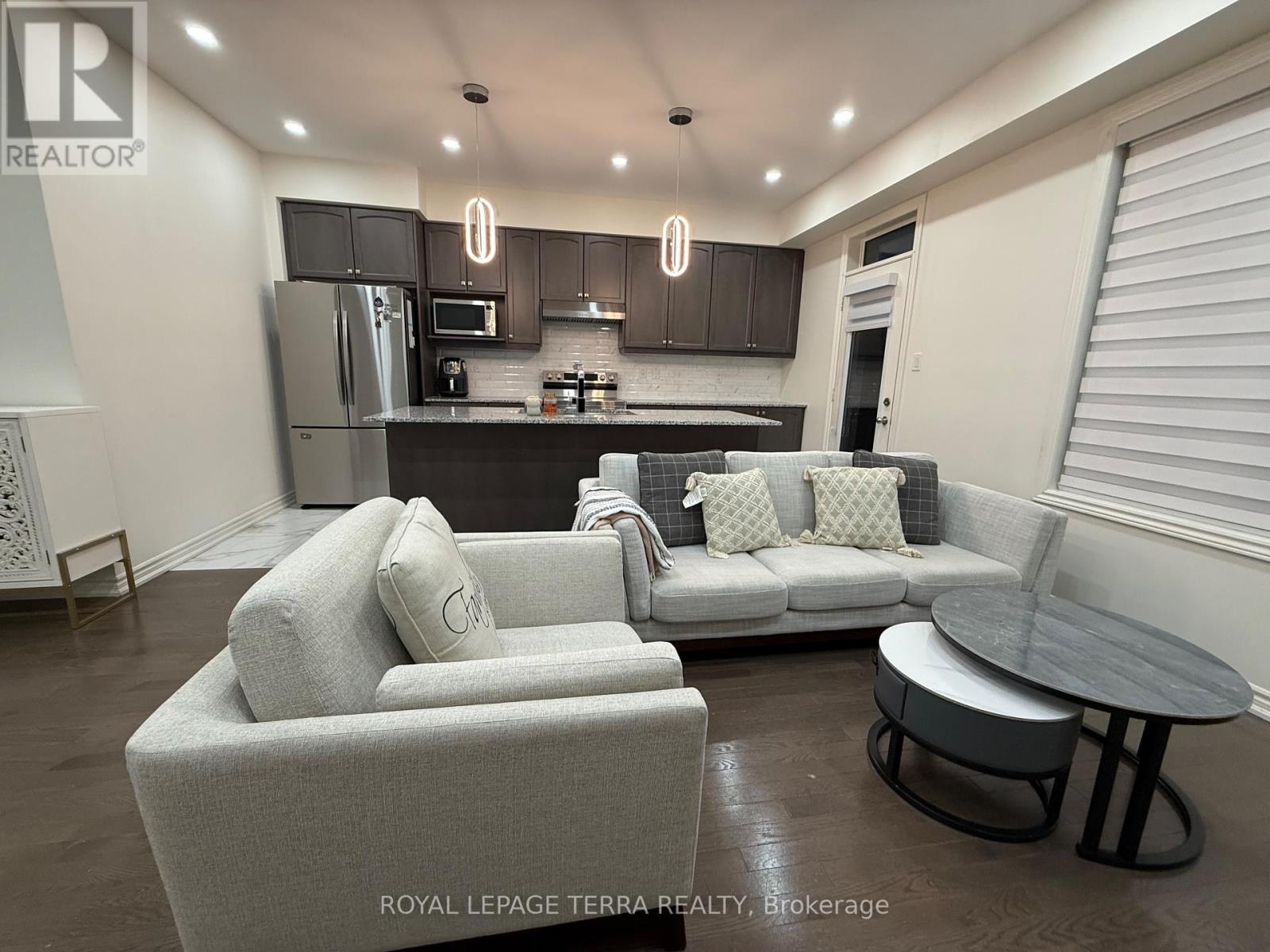 70 Fruitful Crescent, Whitby, Ontario  L1P 0N3 - Photo 8 - E12566424