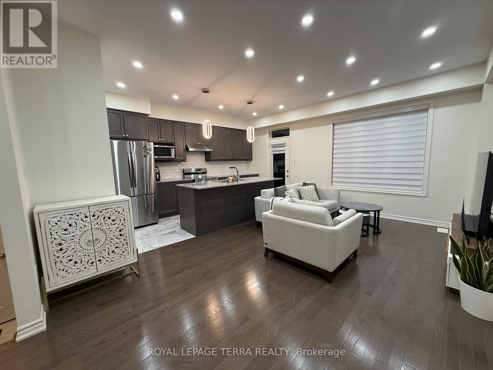 70 Fruitful Crescent, Whitby, Ontario  L1P 0N3 - Photo 9 - E12566424