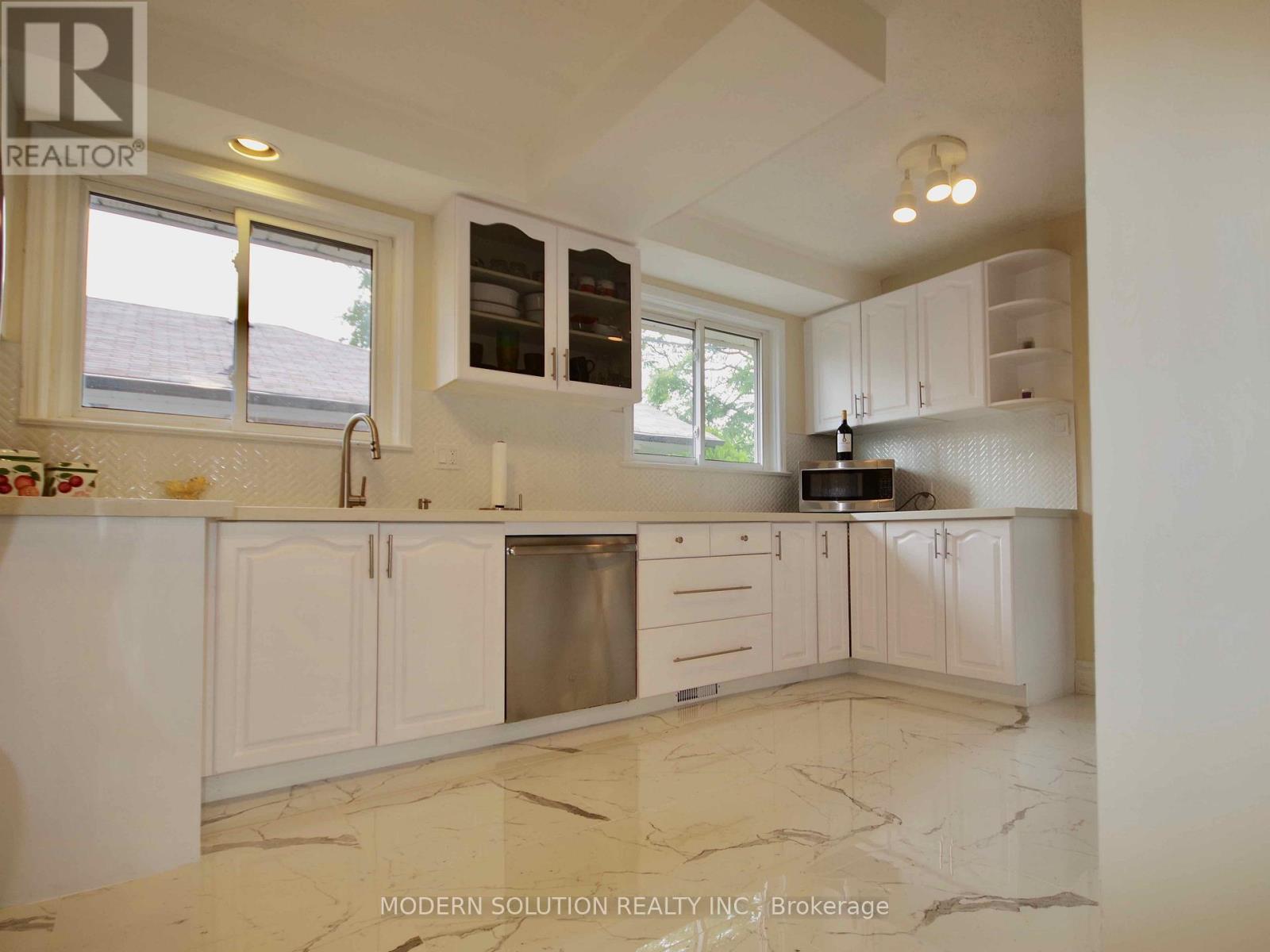 20 Gander Drive, Toronto, Ontario  M1G 2W1 - Photo 3 - E12566516