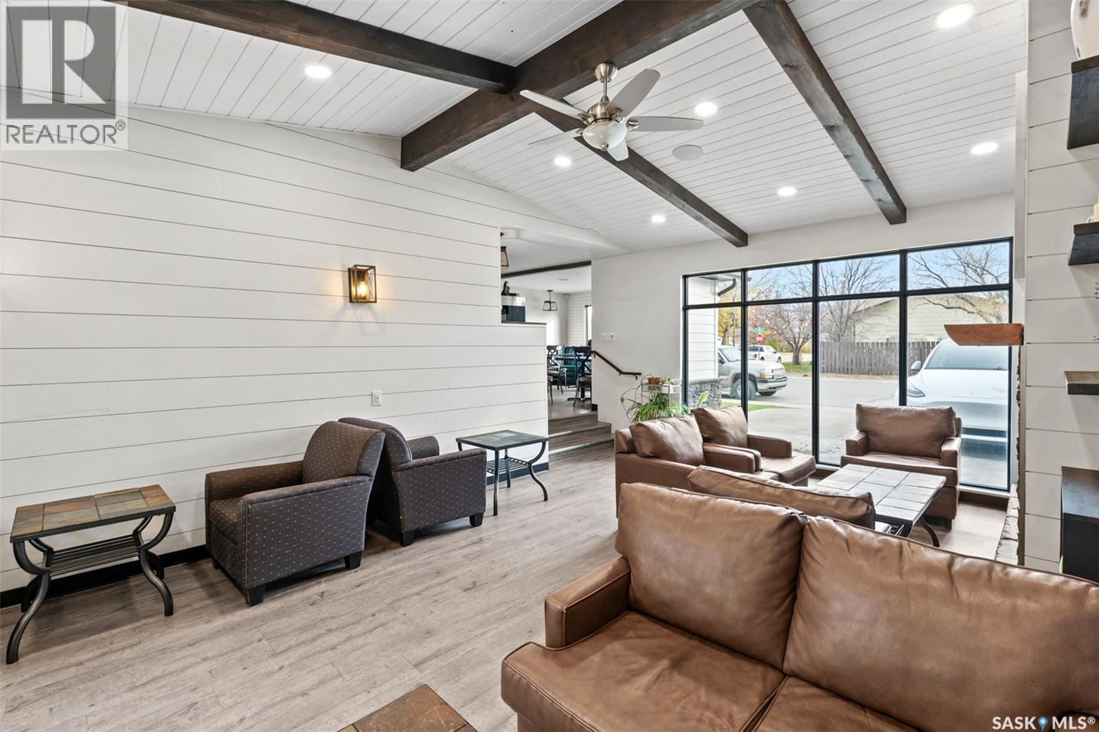 402 1st Avenue S, Martensville, Saskatchewan  S0K 0A2 - Photo 13 - SK024502