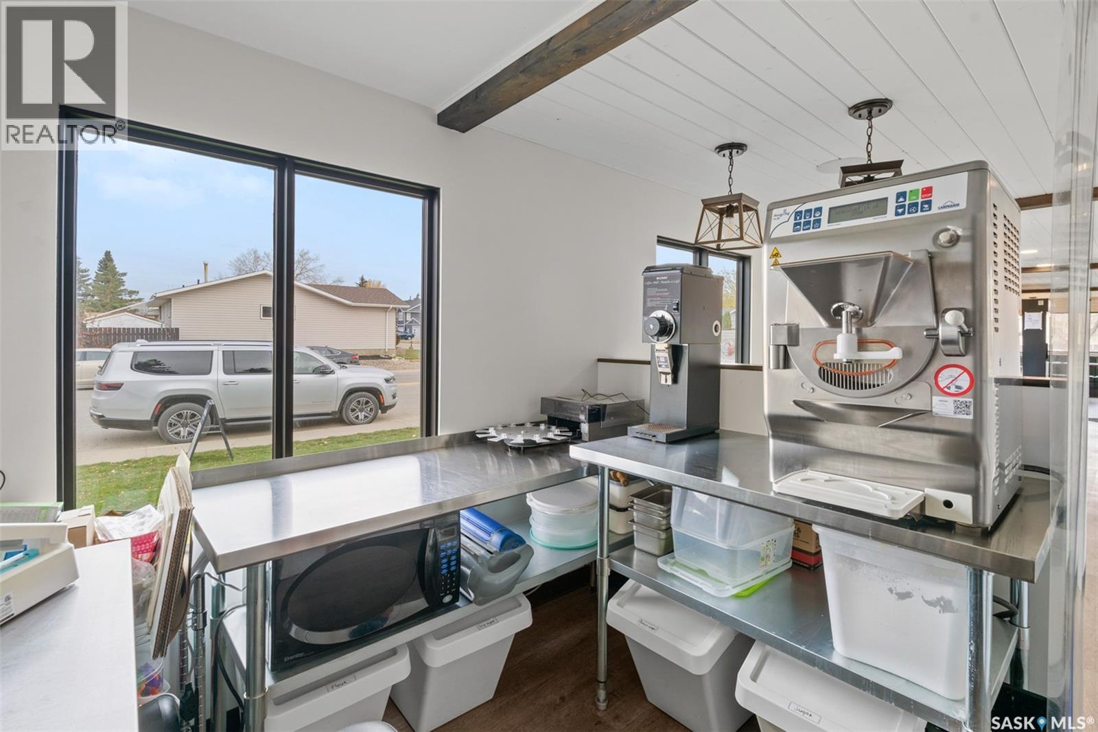 402 1st Avenue S, Martensville, Saskatchewan  S0K 0A2 - Photo 18 - SK024502