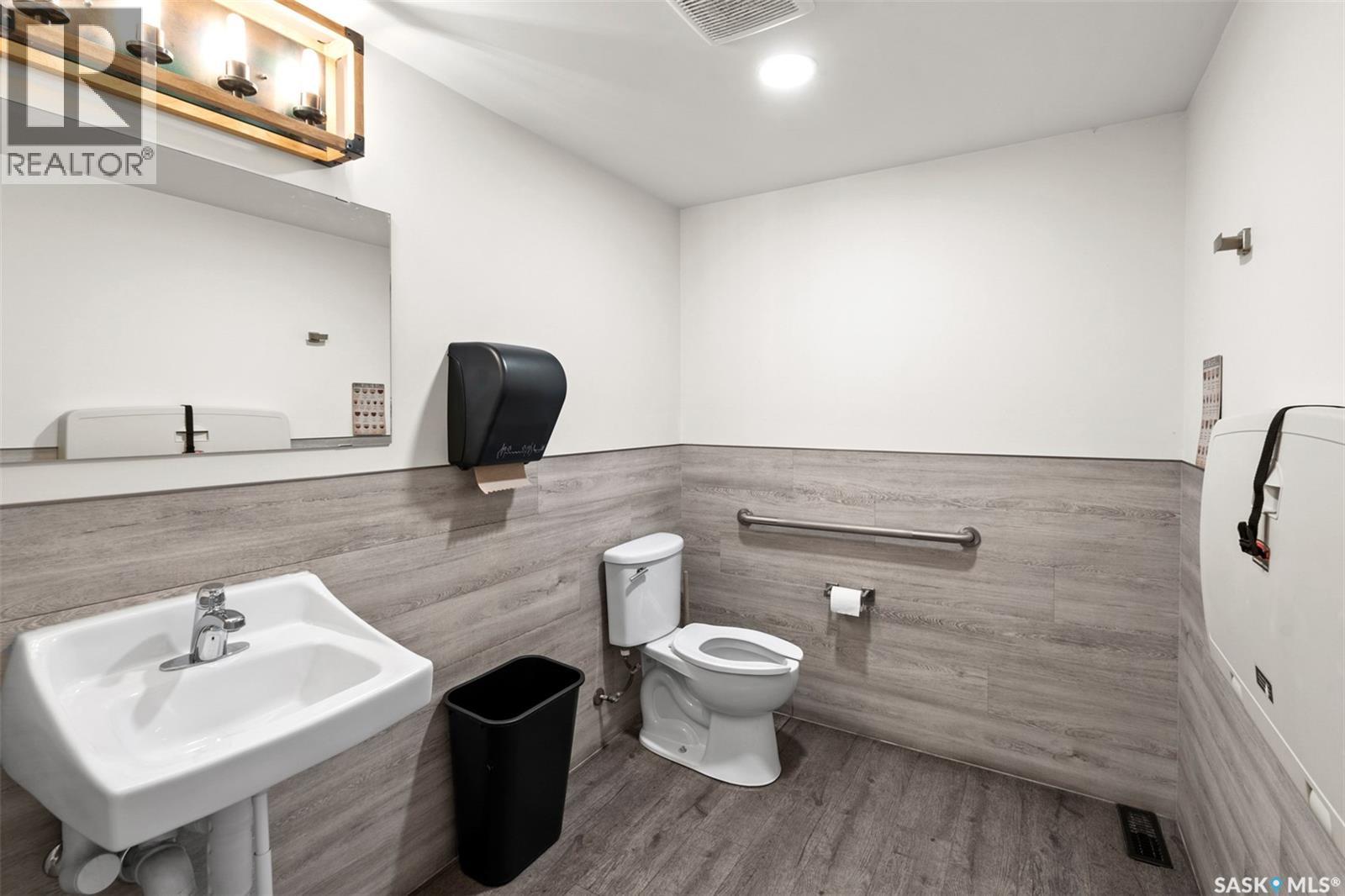 402 1st Avenue S, Martensville, Saskatchewan  S0K 0A2 - Photo 21 - SK024502