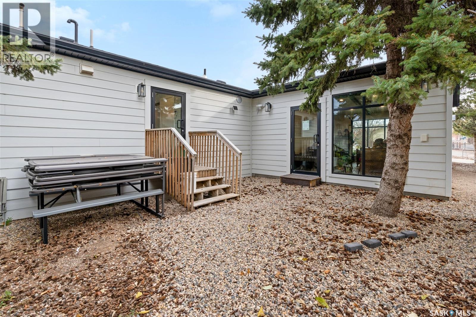 402 1st Avenue S, Martensville, Saskatchewan  S0K 0A2 - Photo 28 - SK024502