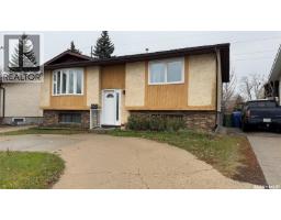 1534 Fleet Street Glencairn Village, Regina, Ca