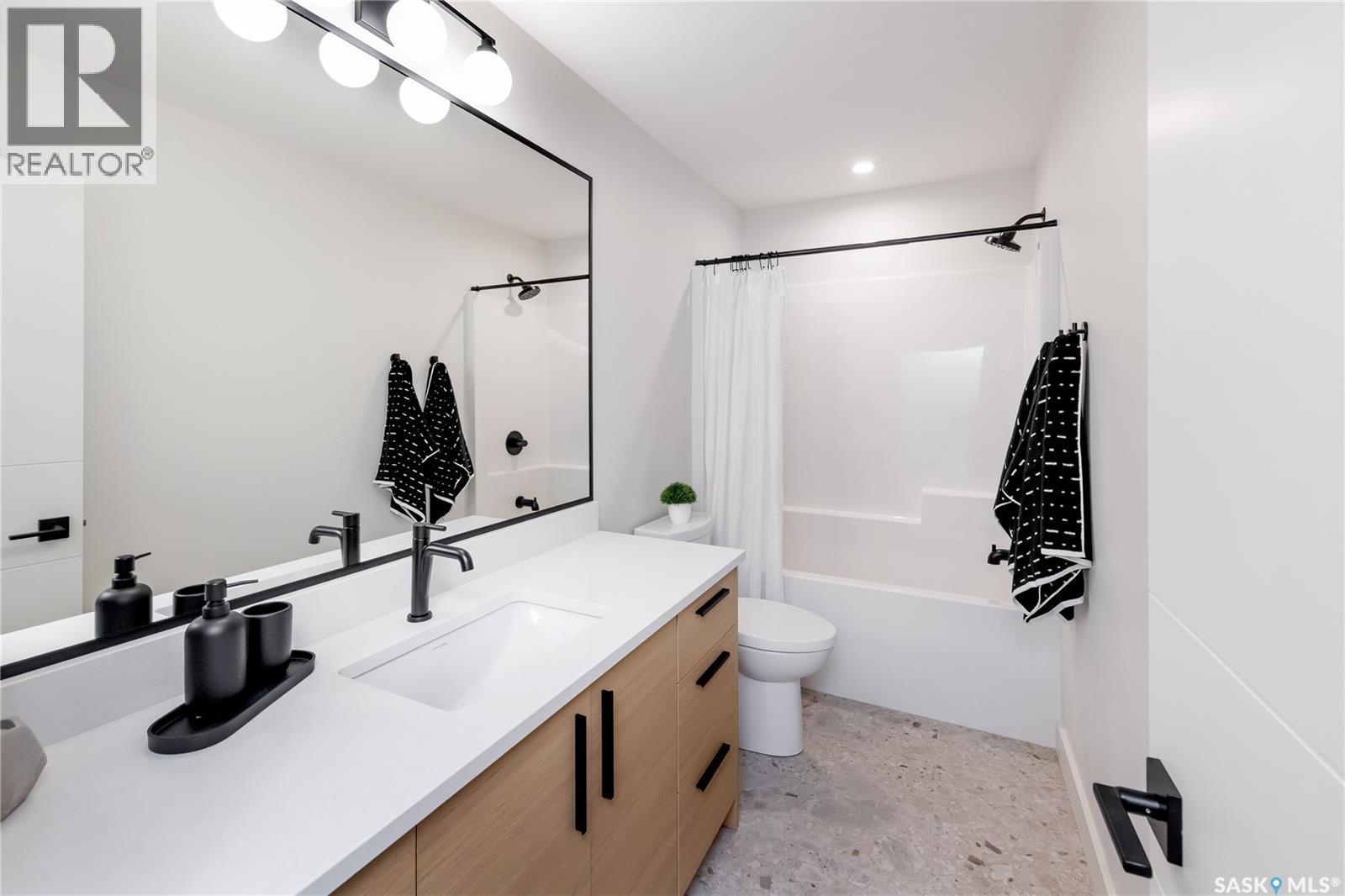 647 Pepper Bend, Saskatoon, Saskatchewan  S7V 1T1 - Photo 38 - SK024481