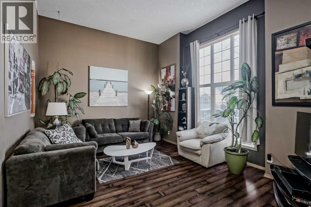 355 Coverdale Court Ne, Calgary, Alberta  T3K 4J8 - Photo 2 - A2271895