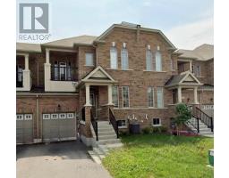 205 LAKER COURT, Newmarket, Ontario