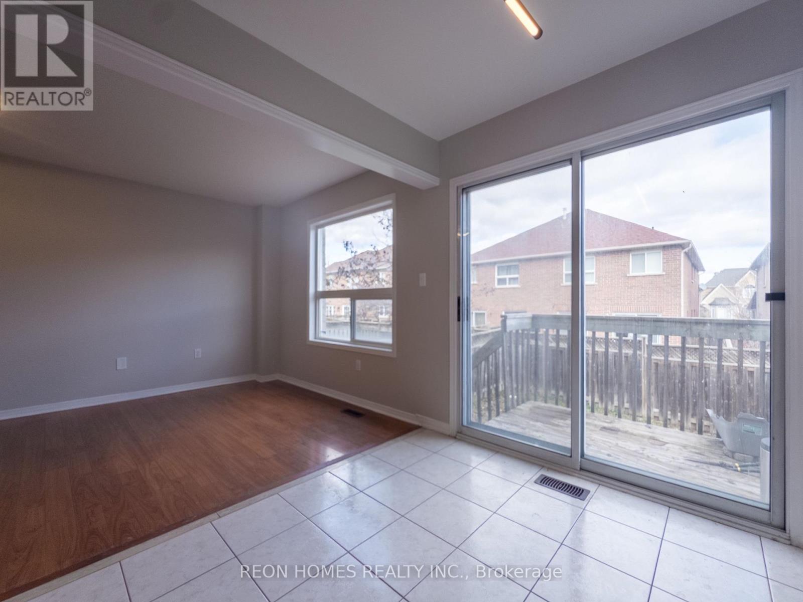 25 Hot Spring Road, Brampton, Ontario  L6R 3H9 - Photo 8 - W12563796
