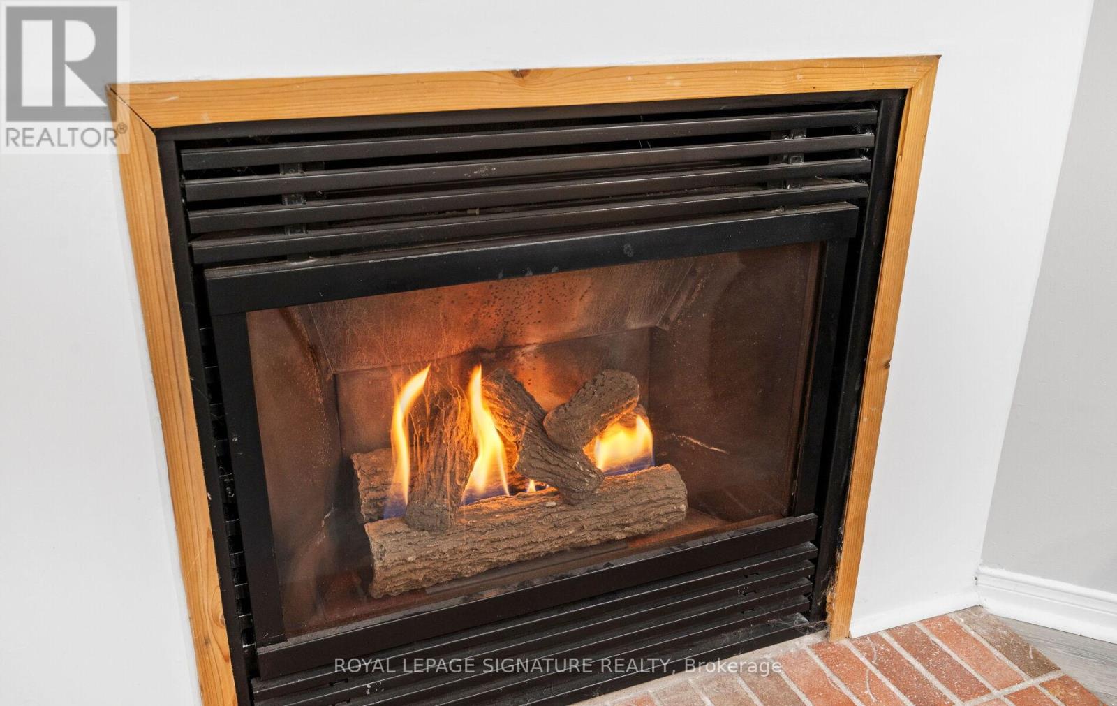 2320 Strawfield Court, Oakville, Ontario  L6H 6C2 - Photo 14 - W12556102