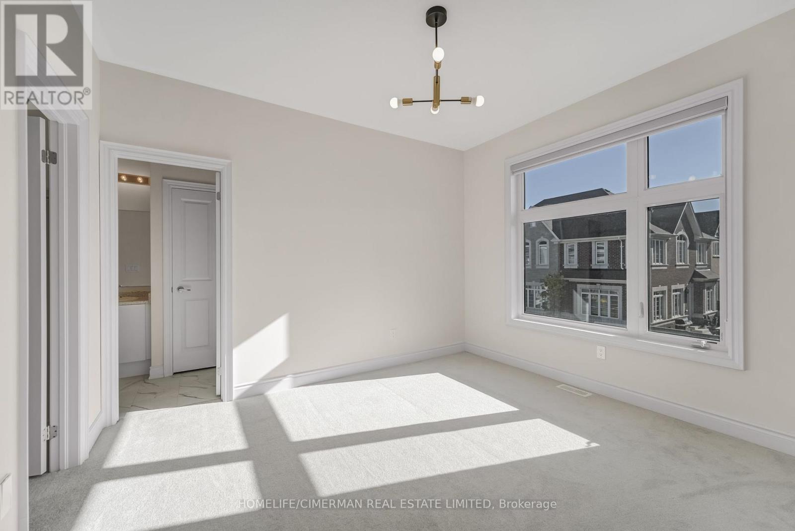 99 Black Walnut Court, Aurora, Ontario  L4G 3Y2 - Photo 25 - N12566430