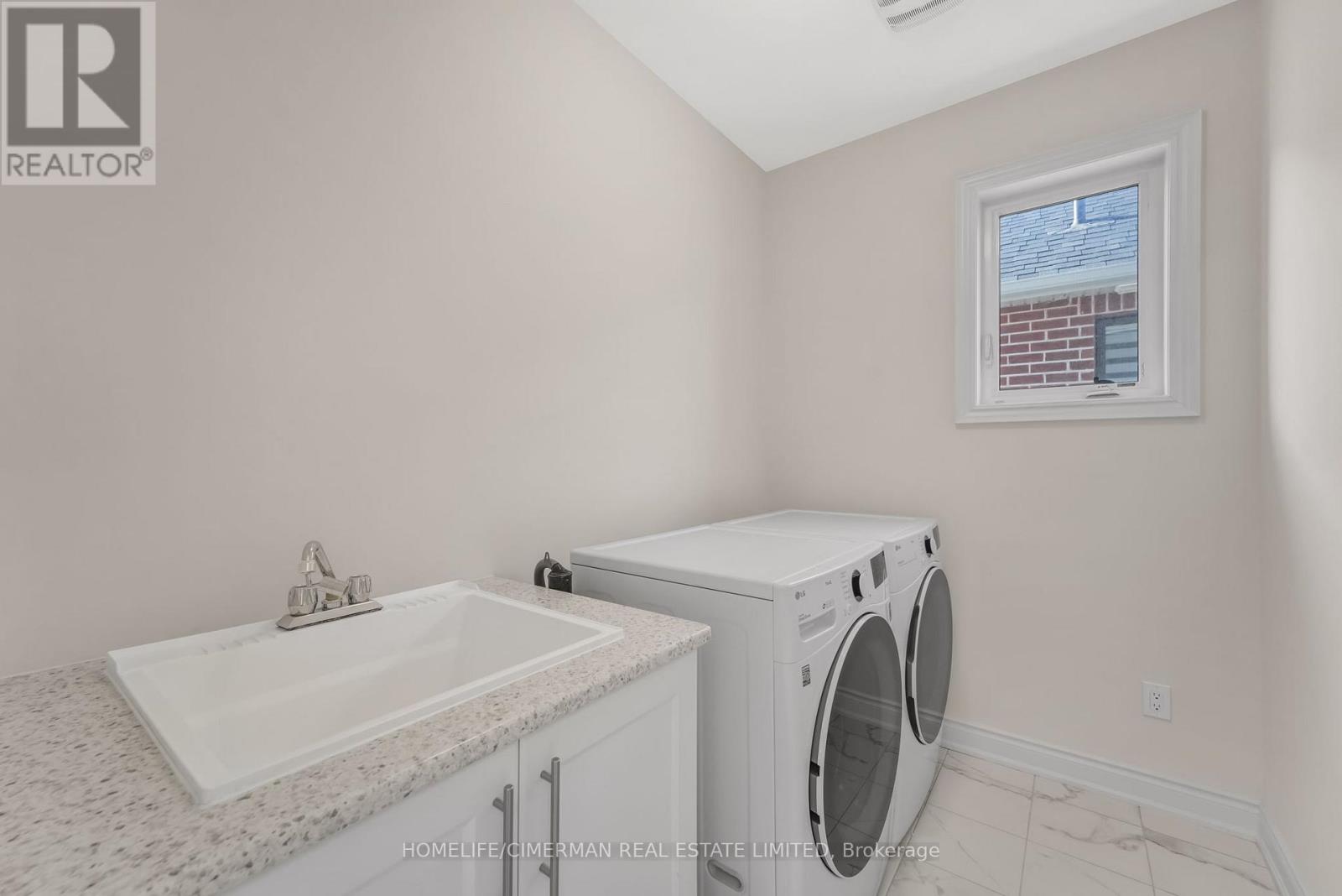 99 Black Walnut Court, Aurora, Ontario  L4G 3Y2 - Photo 30 - N12566430