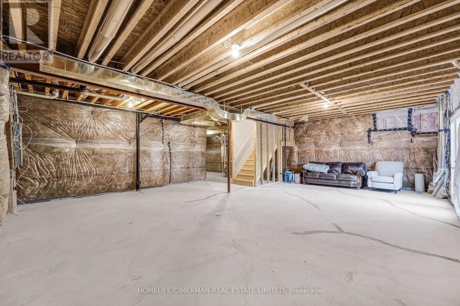 99 Black Walnut Court, Aurora, Ontario  L4G 3Y2 - Photo 31 - N12566430