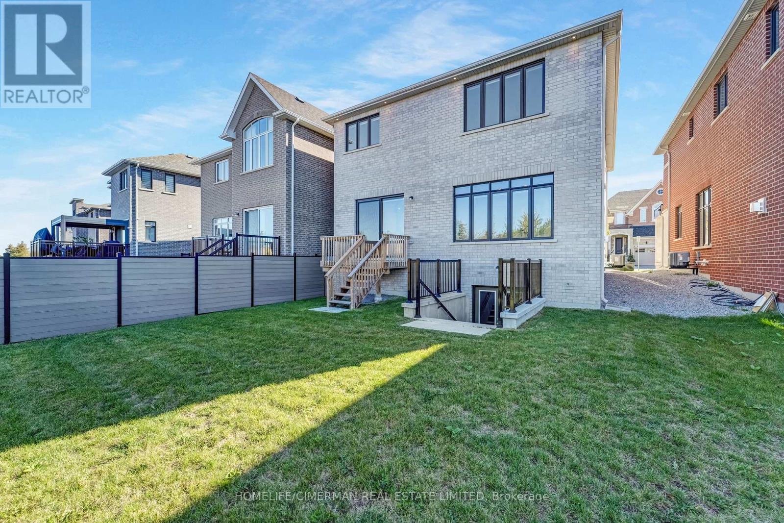 99 Black Walnut Court, Aurora, Ontario  L4G 3Y2 - Photo 38 - N12566430