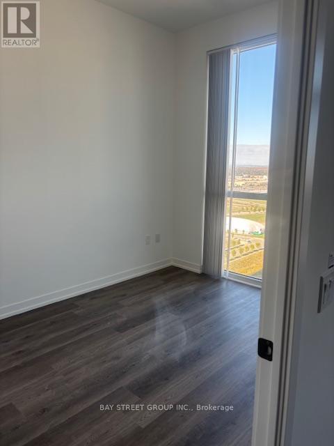 2703 - 8 Interchange Way Street, Vaughan, Ontario  L4K 0R2 - Photo 7 - N12566498