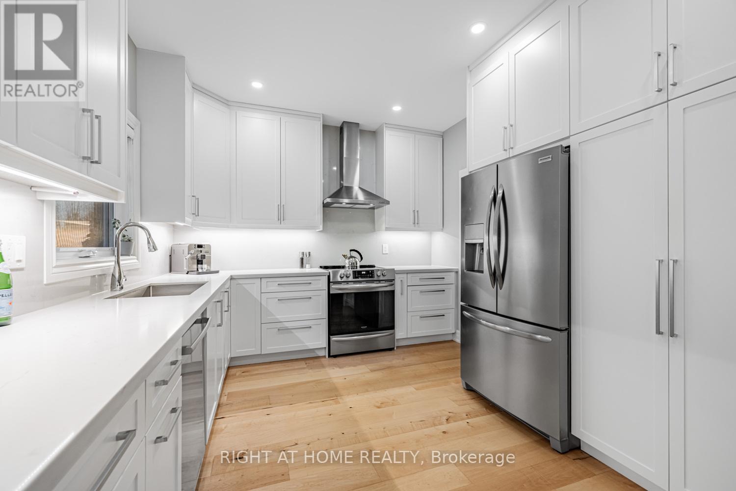 488 Royalpark Way, Vaughan, Ontario  L4H 1K4 - Photo 13 - N12566608