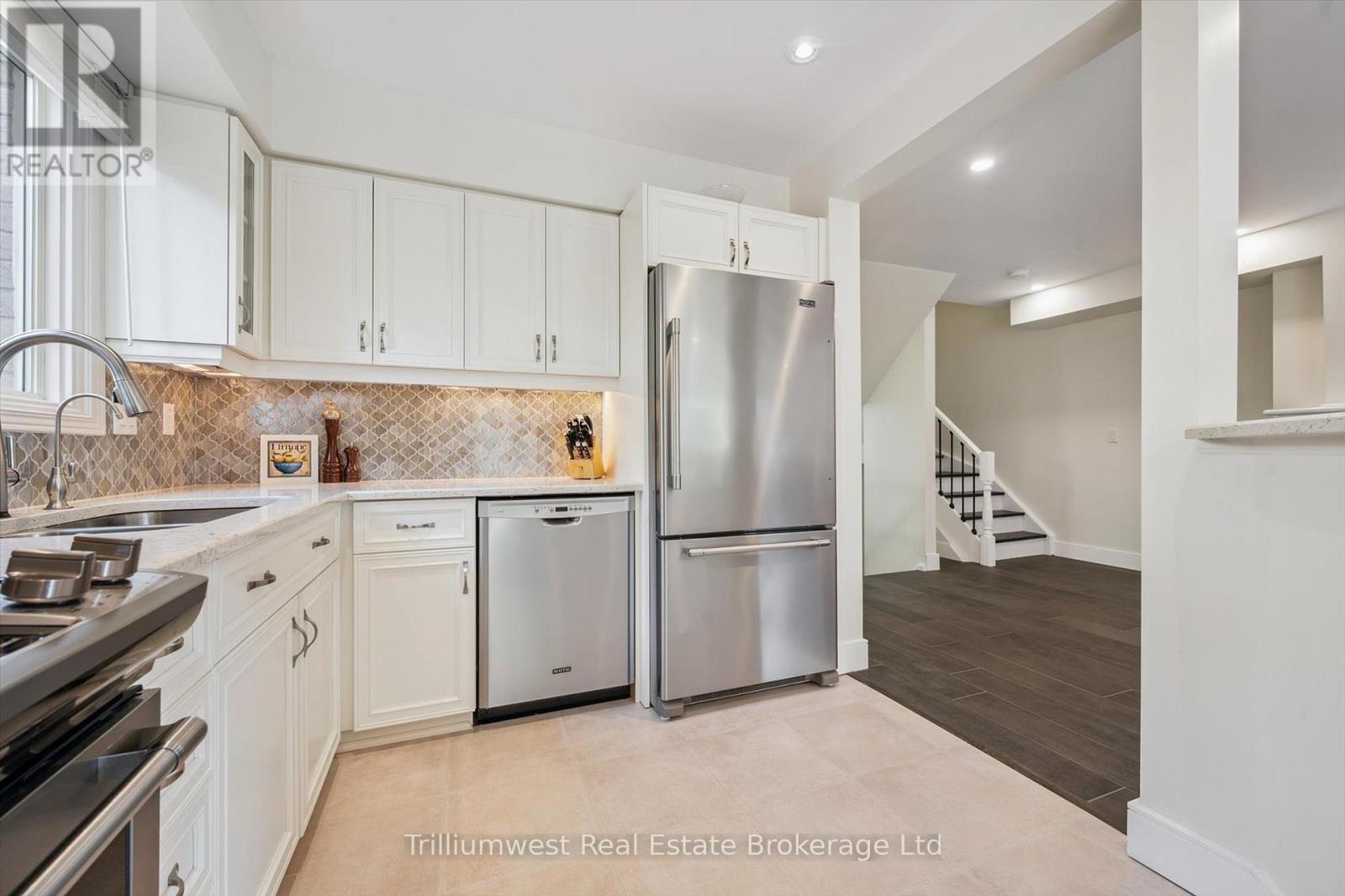 64 - 941 Gordon Street, Guelph, Ontario N1G 4R9 - Photo 11 - X12448797